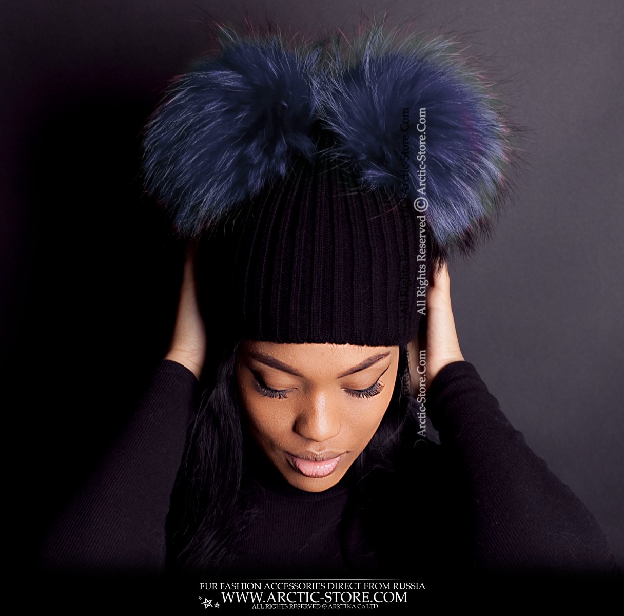 Beanie Black - 2 raccoon poms