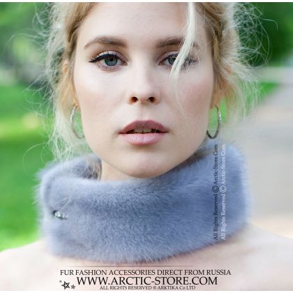 Sapphire Mink Fur Neck Warmer – Blue Tone